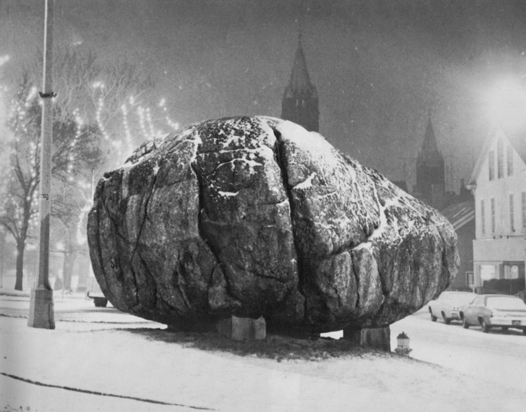 File:Rollstone lucas ph.jpg